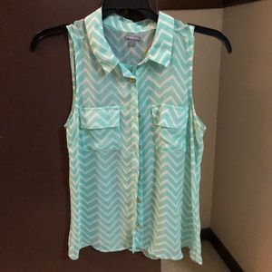 Button down tank